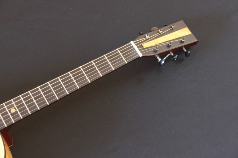 Blind Guitars B26 tête