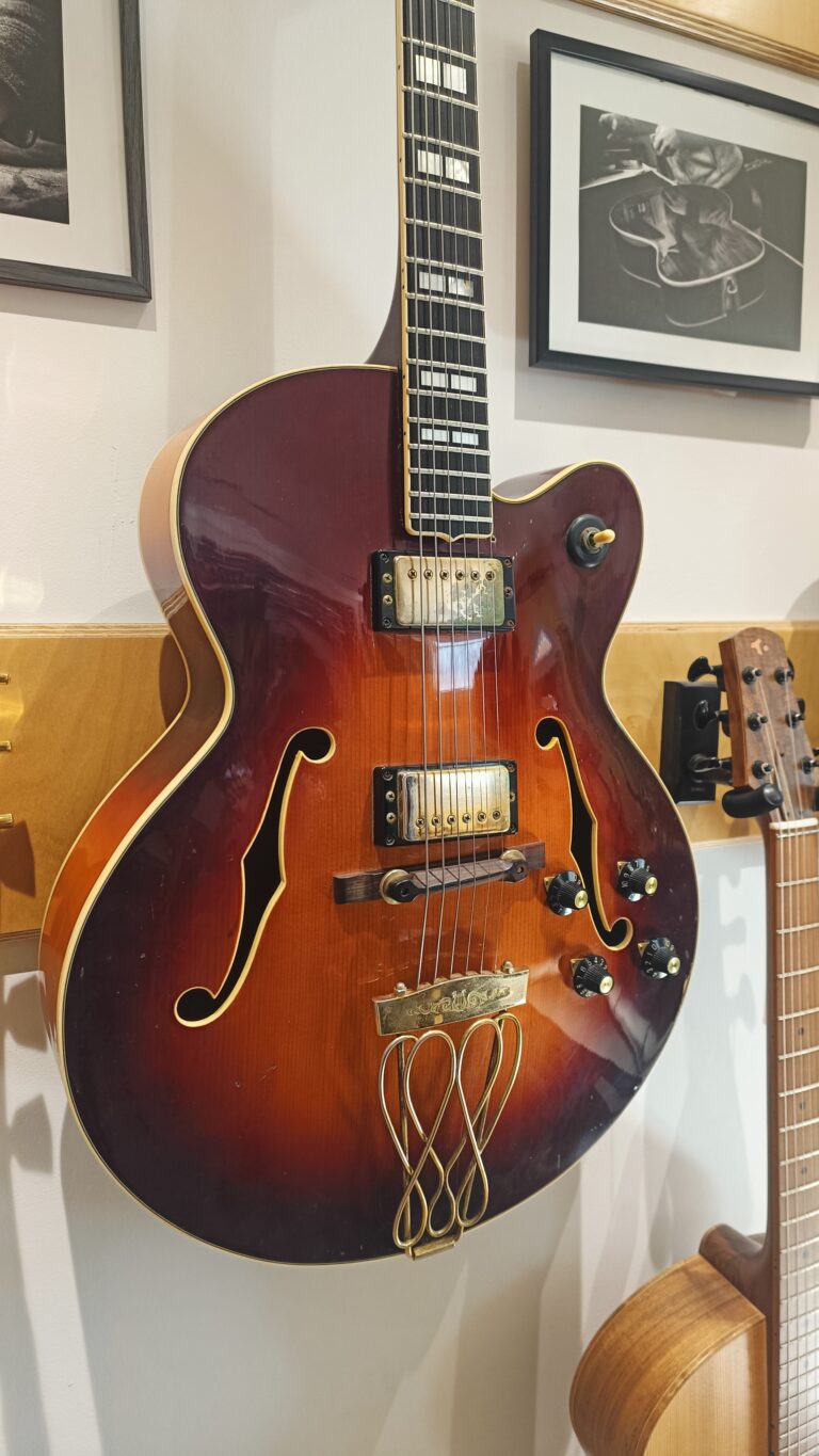 Yamaha AE1200 (4)